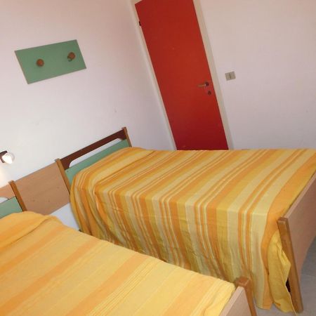 Adorable Flat For 6 Guests Next To Bibione Pineda Apartman Kültér fotó