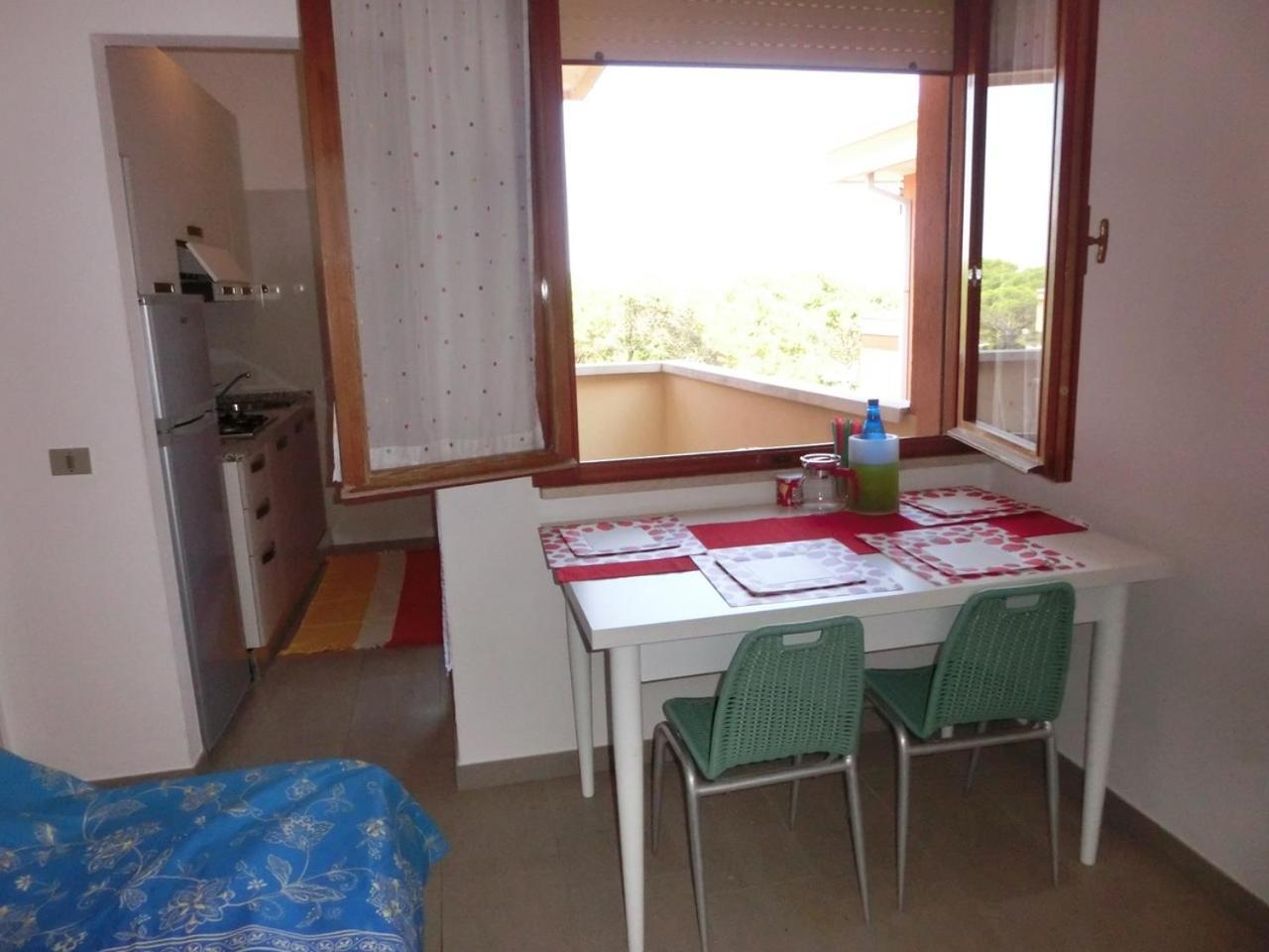 Adorable Flat For 6 Guests Next To Bibione Pineda Apartman Kültér fotó